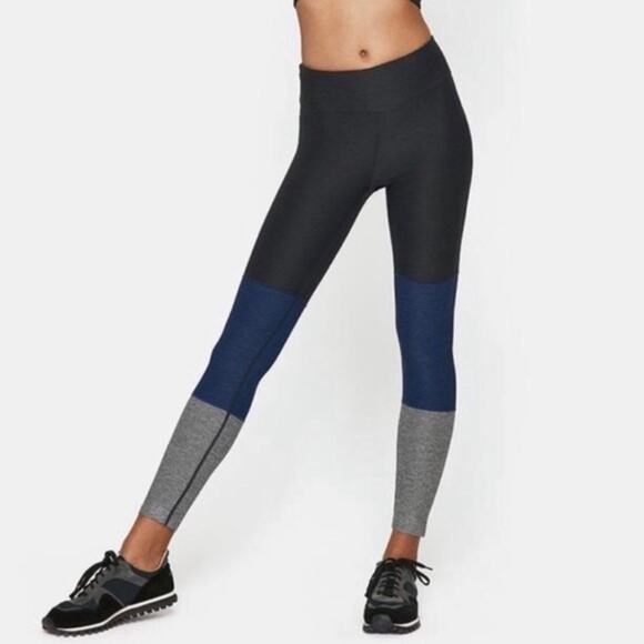 Outdoor Voices 7/8 Gradient Leggings Tri-color XS - Picture 2 of 9